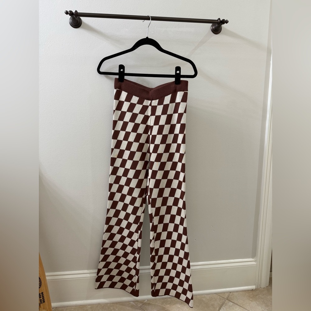 Miss love slim flare pant
Never worn, size M
Super stretchy comfy